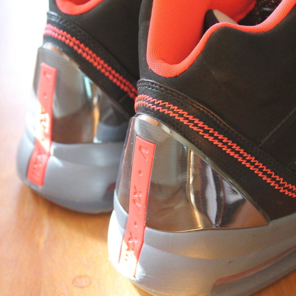 Black Jordans - Picture 6 of 8
